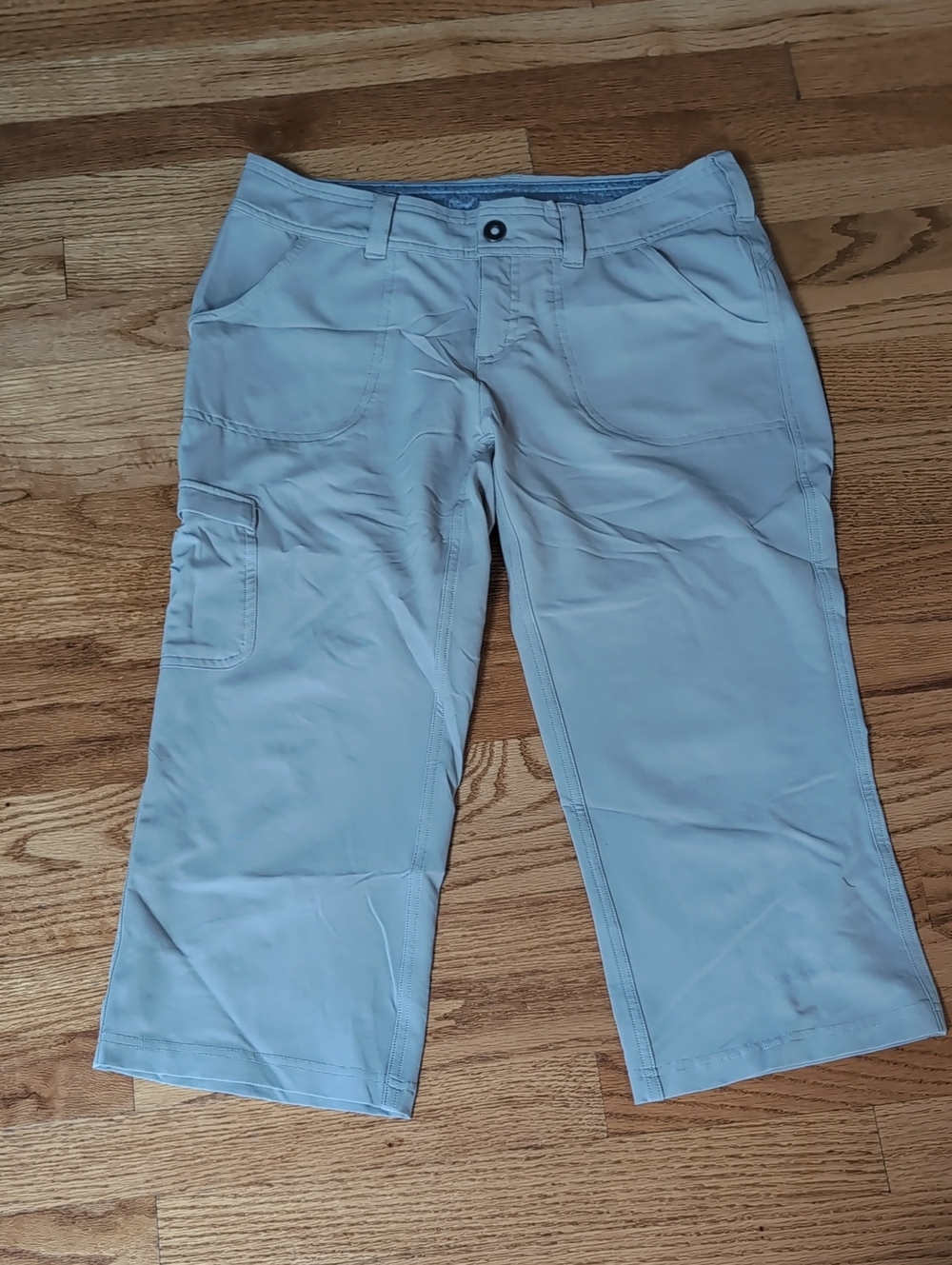 North Face Lightweight Khaki Cargo Capri Pants